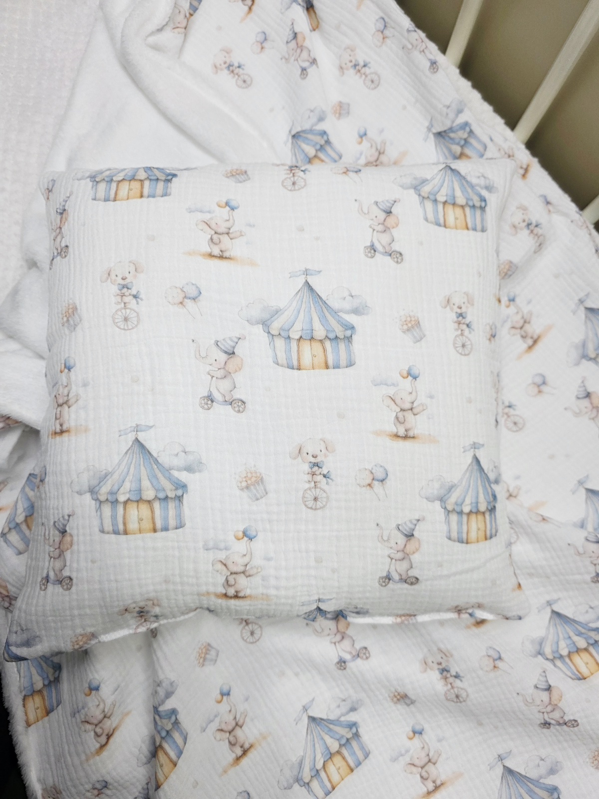 SET 4f dvoslojna muslinminky dekica+jastučić+muslin slinček+muslin krpica 10998 - Slika 3